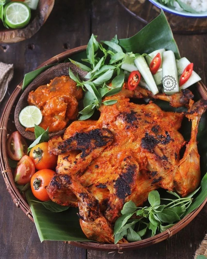 Sate Ayam Bumbu Rujak: Racikan Rasa yang Memanjakan Lidah
